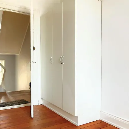 Apartment Six-bedroom Located In The Charming Of