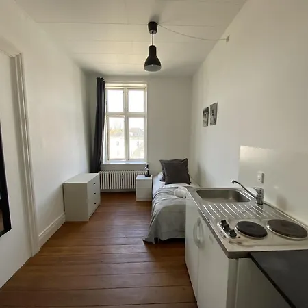 Apartment Six-bedroom Located In The Charming Of