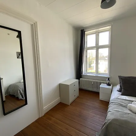 Διαμέρισμα Six-bedroom Located In The Charming Of
